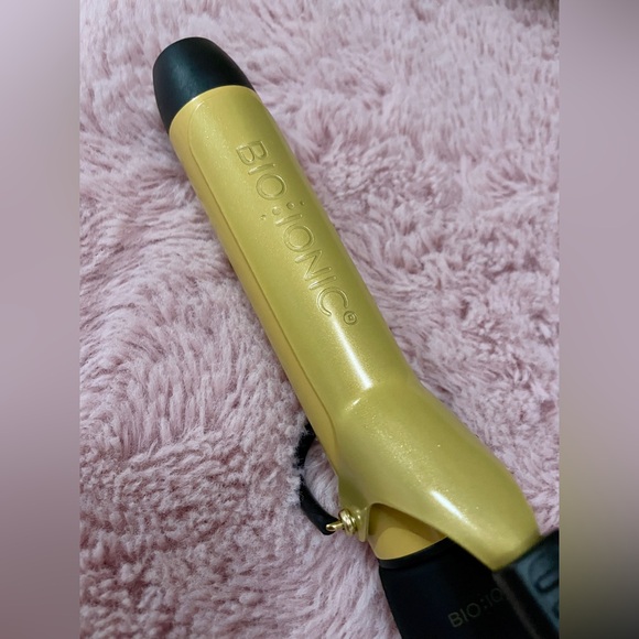 Bio Ionic Gold Curling Iron - Picture 1 of 4